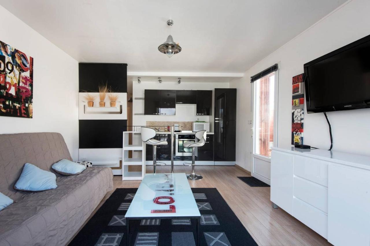 Maison *** Avec Cour 3Km Plage Et La Rochelle Saint-Vivien  Екстериор снимка