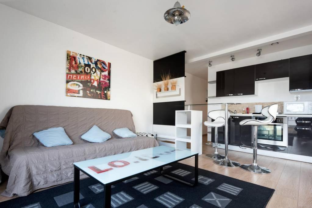 Maison *** Avec Cour 3Km Plage Et La Rochelle Saint-Vivien  Екстериор снимка
